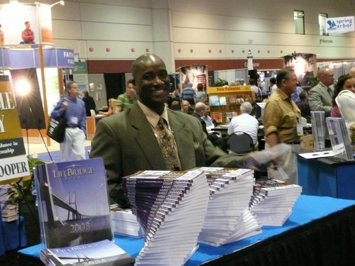 orlando book signing-july08 (17).jpg